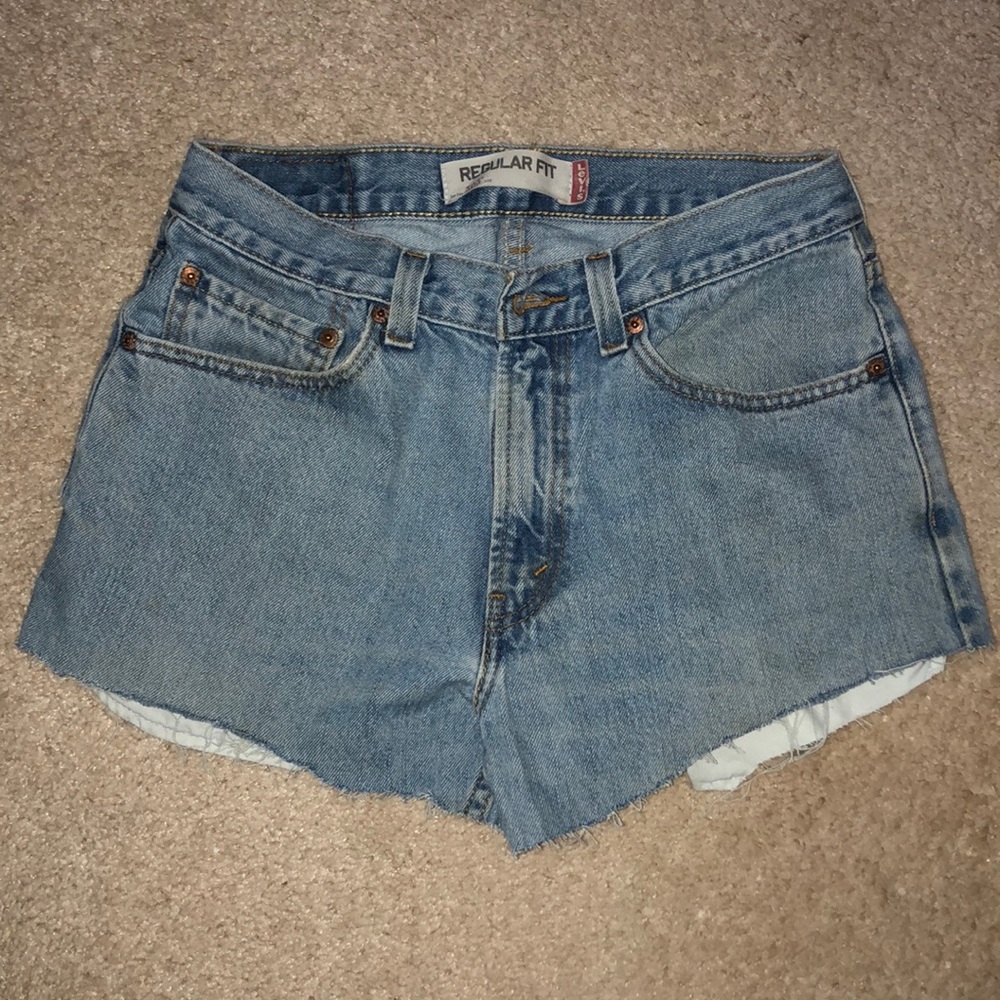 Levis light wash denim shorts
